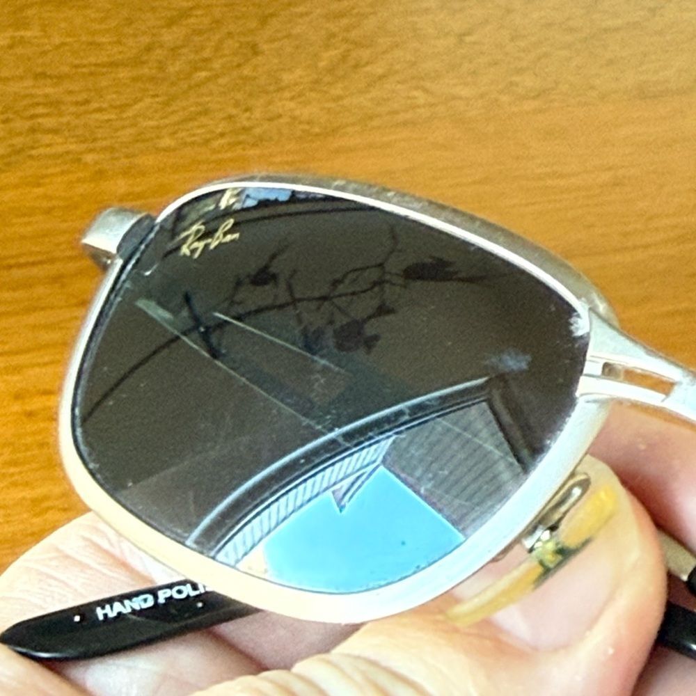 Ray-Ban sunglasses - Picture 6 of 7